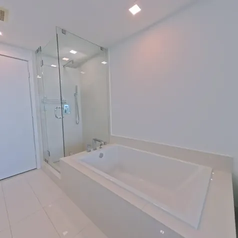650 NE 32nd Street Miami FL 33137