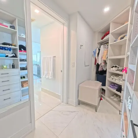 650 NE 32nd Street Miami FL 33137