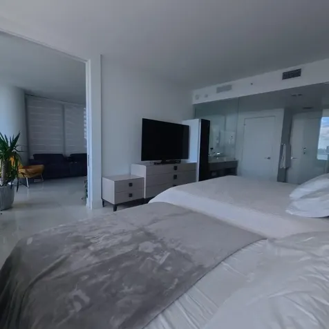 650 NE 32nd Street Miami FL 33137