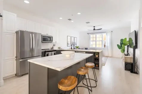 72 SE 6th Avenue Delray Beach FL 33483