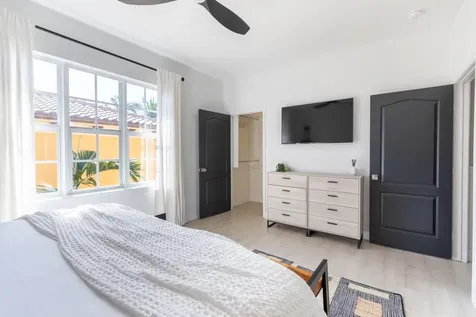 72 SE 6th Avenue Delray Beach FL 33483