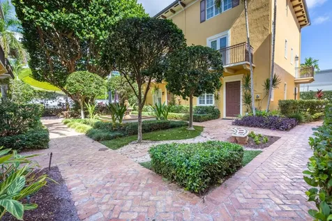 72 SE 6th Avenue Delray Beach FL 33483
