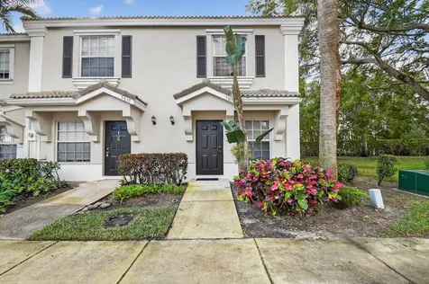 5015 Palmbrooke Circle West Palm Beach FL 33417