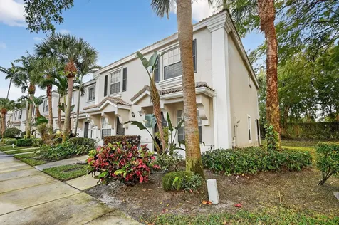 5015 Palmbrooke Circle West Palm Beach FL 33417