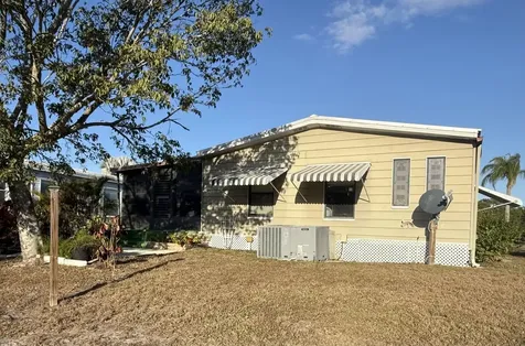69 Las Casitas Court Fort Pierce FL 34951