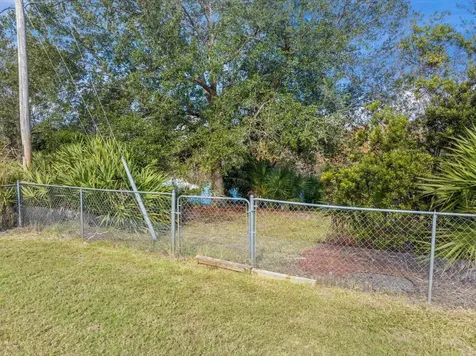 2361 Se Grand Drive Port Saint Lucie FL 34952