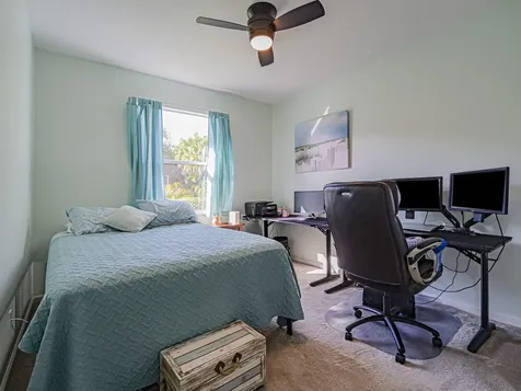 5410 25th Place Vero Beach FL 32966