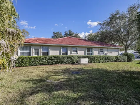 5410 25th Place Vero Beach FL 32966