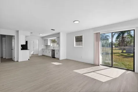 17296 W Sycamore Drive The Acreage FL 33470