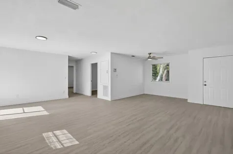 17296 W Sycamore Drive The Acreage FL 33470