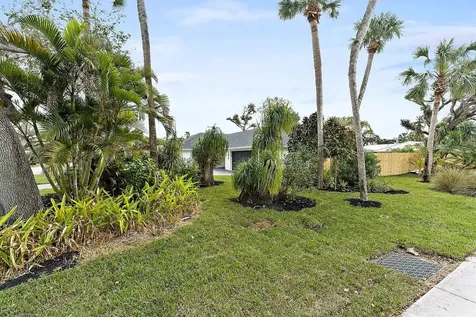 706 Flamevine Lane Vero Beach FL 32963