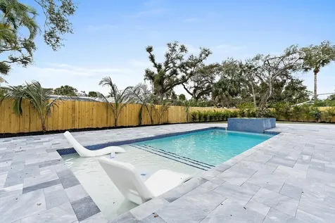 706 Flamevine Lane Vero Beach FL 32963