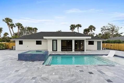 706 Flamevine Lane Vero Beach FL 32963