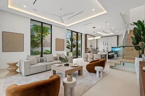 1136 Ne 9th Avenue Delray Beach FL 33483