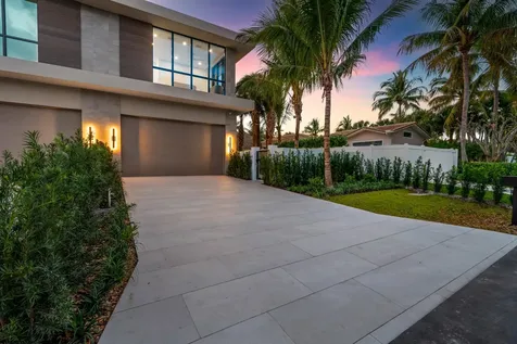 1136 Ne 9th Avenue Delray Beach FL 33483