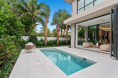 1136 Ne 9th Avenue Delray Beach FL 33483