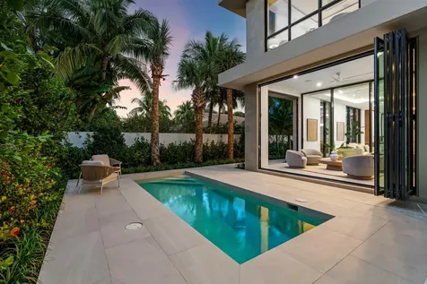 1136 Ne 9th Avenue Delray Beach FL 33483