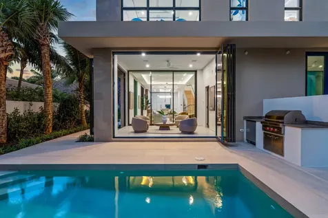 1136 Ne 9th Avenue Delray Beach FL 33483