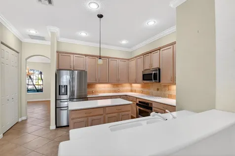 9566 Lantern Bay Circle West Palm Beach FL 33411