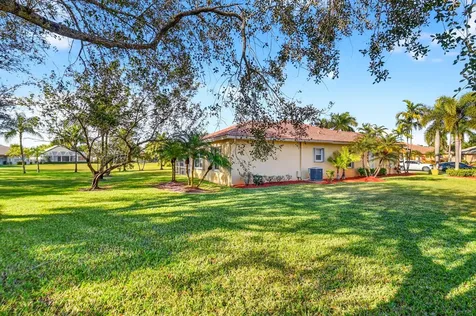 9566 Lantern Bay Circle West Palm Beach FL 33411