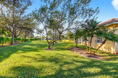 9566 Lantern Bay Circle West Palm Beach FL 33411