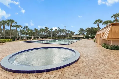 2704 27th Way West Palm Beach FL 33407