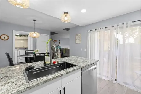 2704 27th Way West Palm Beach FL 33407