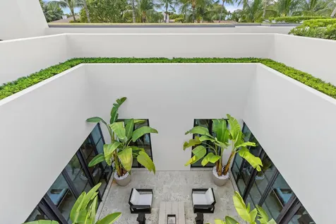 241 Jungle Road Palm Beach FL 33480