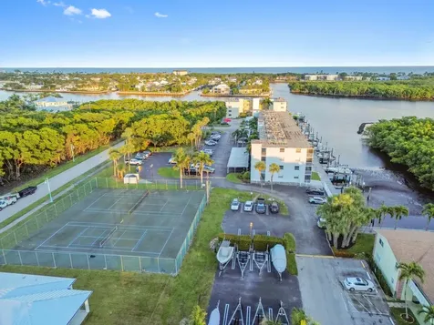 689 Ne 6th Court Boynton Beach FL 33435