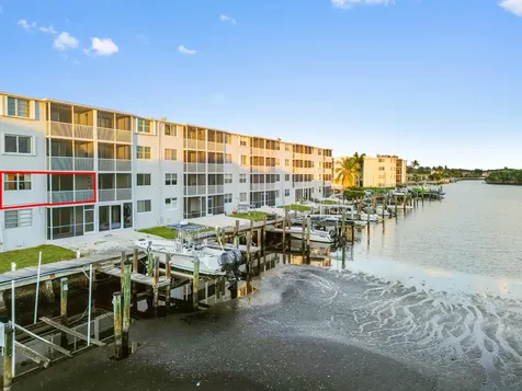 689 Ne 6th Court Boynton Beach FL 33435