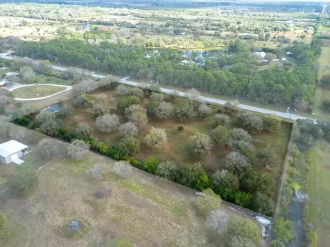195 66th Avenue Vero Beach FL 32968