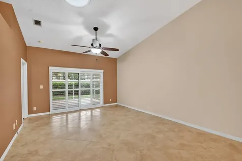 8492 Logia Circle Boynton Beach FL 33472