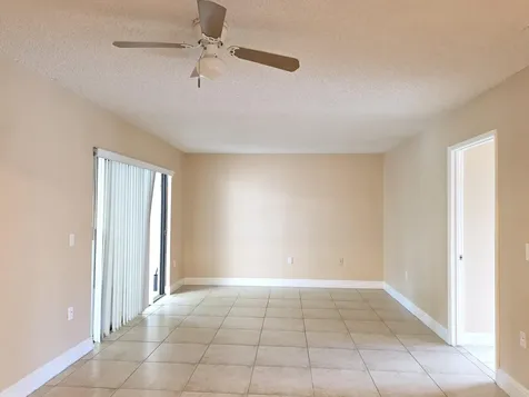 1542 Lake Crystal Drive West Palm Beach FL 33411