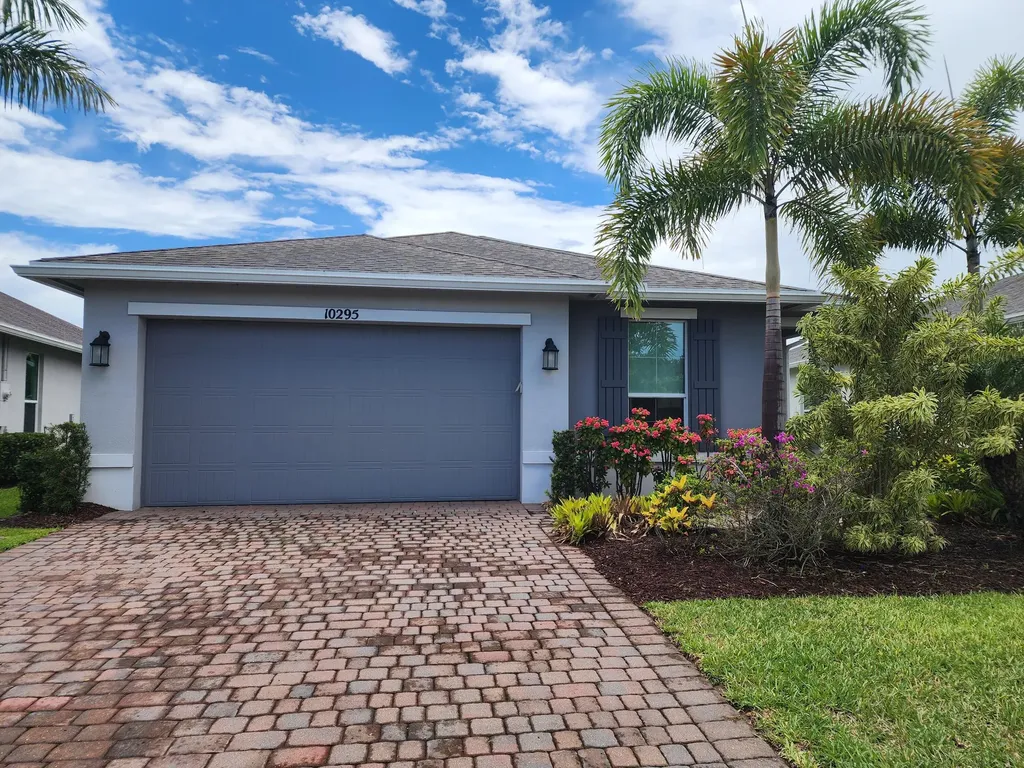 10295 Sw Indian Lilac Trail Port Saint Lucie FL 34987