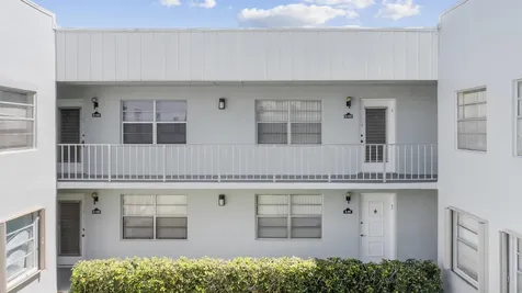 124 Normandy C Delray Beach FL 33484
