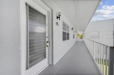 124 Normandy C Delray Beach FL 33484