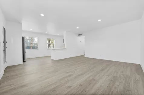 124 Normandy C Delray Beach FL 33484