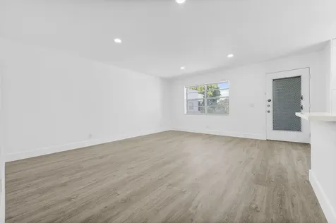 124 Normandy C Delray Beach FL 33484