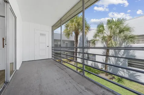 124 Normandy C Delray Beach FL 33484