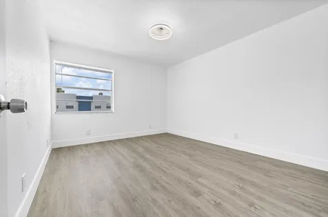 124 Normandy C Delray Beach FL 33484