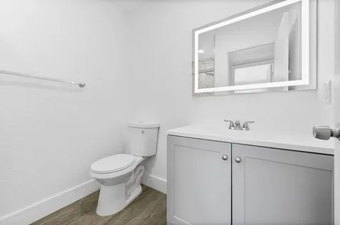 124 Normandy C Delray Beach FL 33484