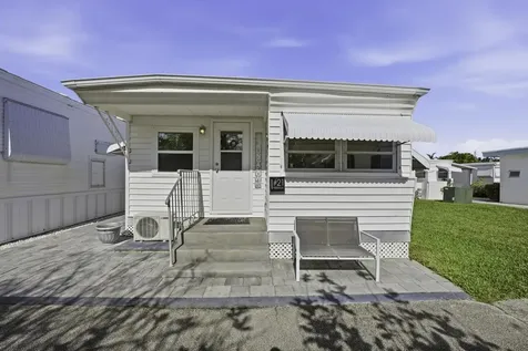 21 Hibiscus Drive Briny Breezes FL 33435