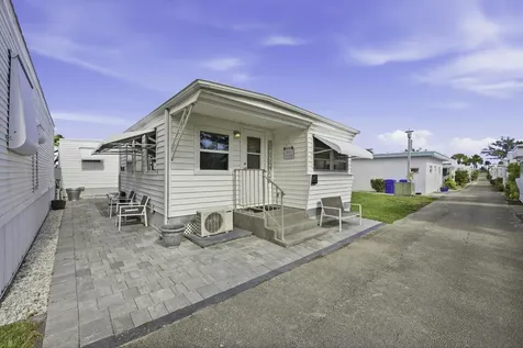 21 Hibiscus Drive Briny Breezes FL 33435