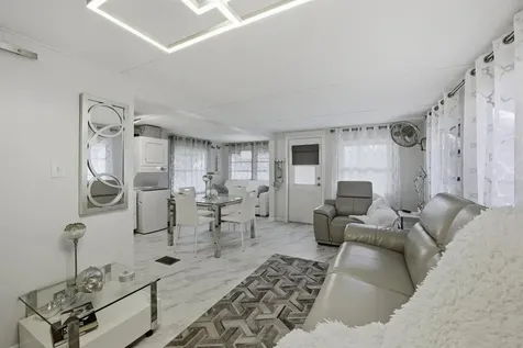 21 Hibiscus Drive Briny Breezes FL 33435