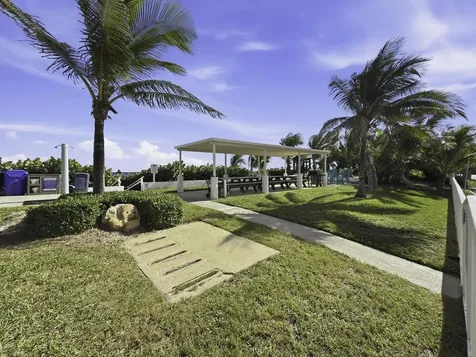 21 Hibiscus Drive Briny Breezes FL 33435