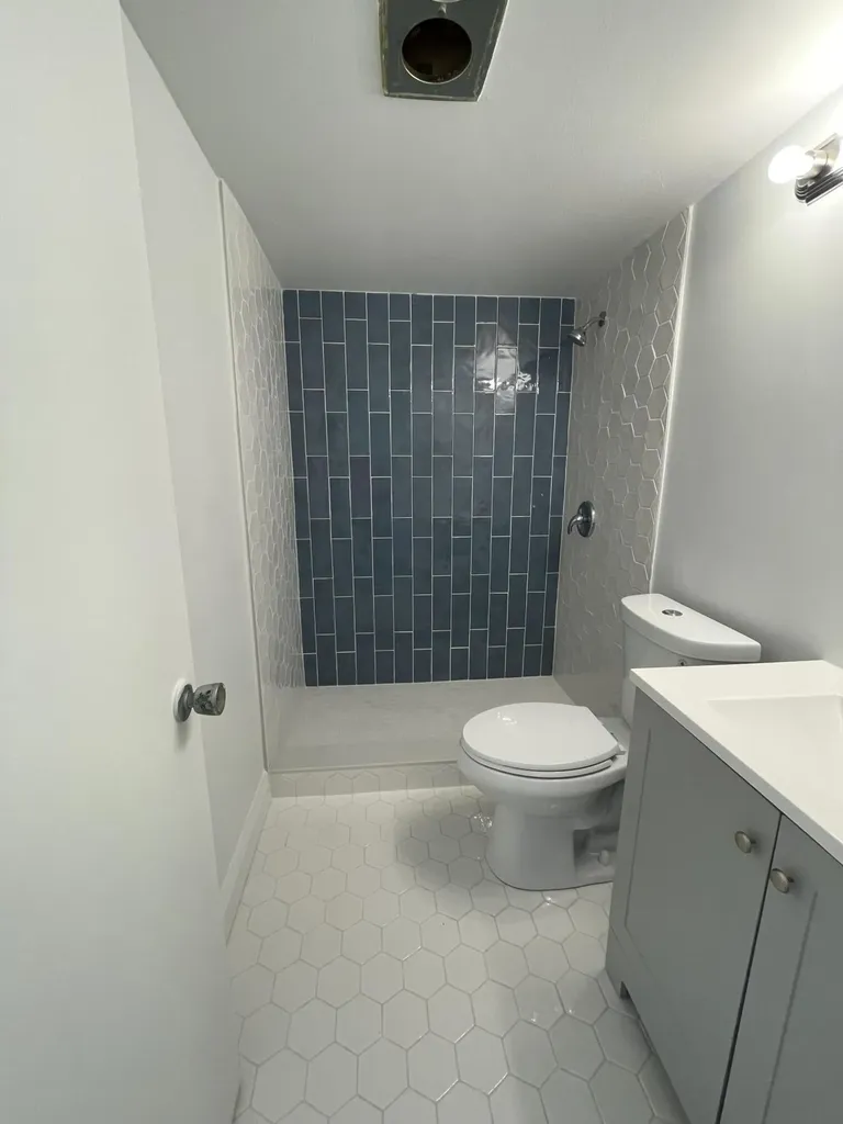 172 Sussex I West Palm Beach FL 33417