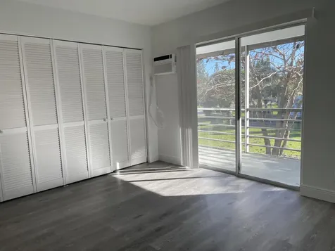 172 Sussex I West Palm Beach FL 33417