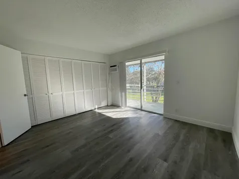 172 Sussex I West Palm Beach FL 33417