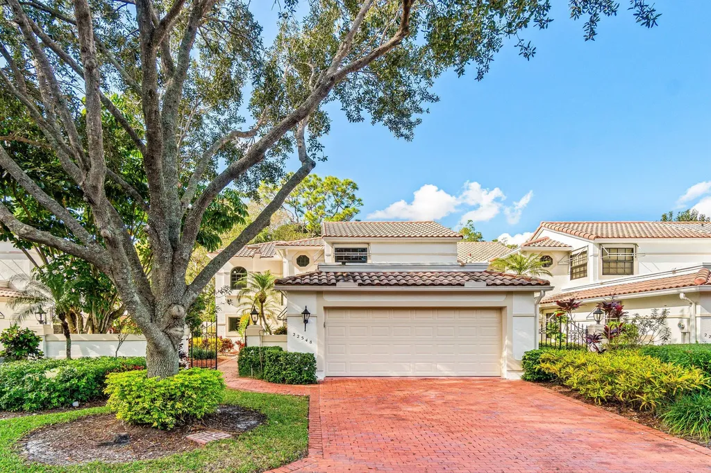 22548 Caravelle Circle Boca Raton FL 33433
