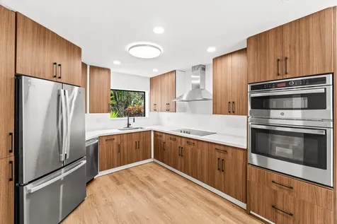 22548 Caravelle Circle Boca Raton FL 33433